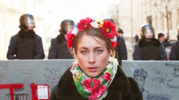 INDEPENDENCY SHORTS. AT THE CROSSROADS OF HISTORY